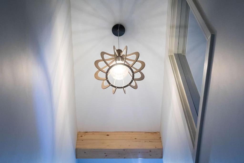 Amarelo Apartment, Central Charlbury, 1 Super King Bed Exterior foto